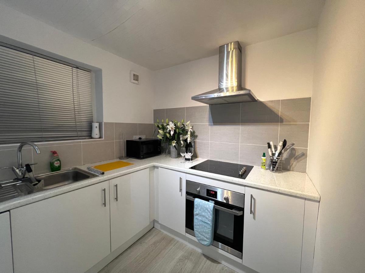 Beach Front Apartment With Free Parking, St Annes Lytham St Annes Ngoại thất bức ảnh